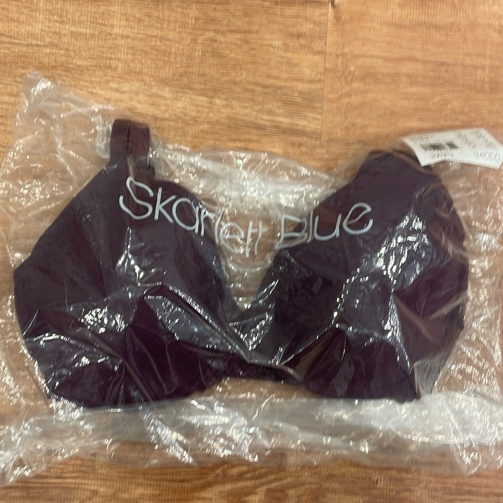 New in packaging Skarlett Blue Goddess bra